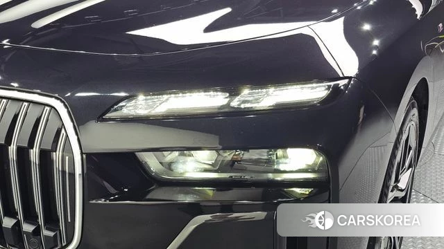 BMW 7 Series (G70) id 4618483 из Кореи 14