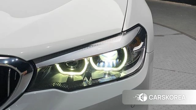BMW 5 Series (G30) id 4410857 из Кореи 14