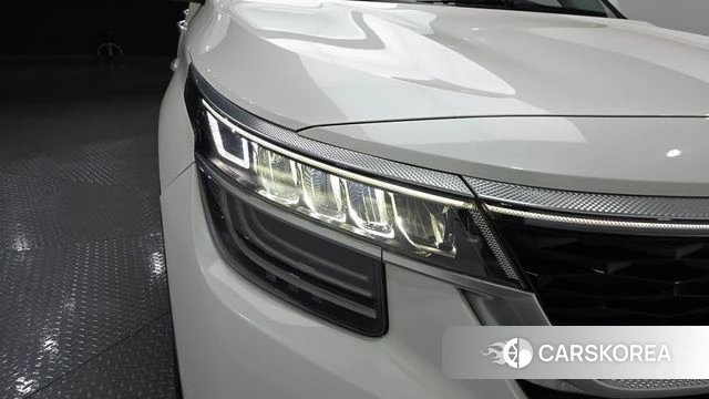 Kia Seltos id 4281960 из Кореи 14