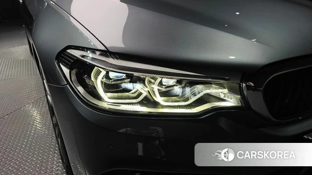 BMW 5 Series (G30) id 4424540 из Кореи 14
