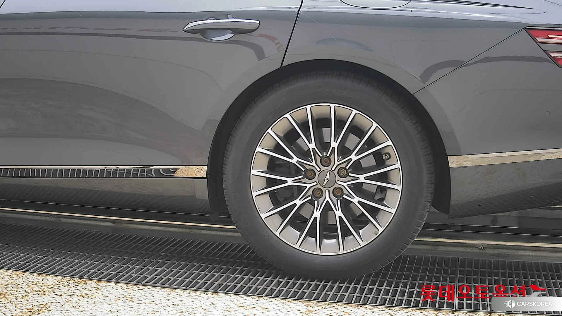 Hyundai G80 id 4504319 из Кореи 14