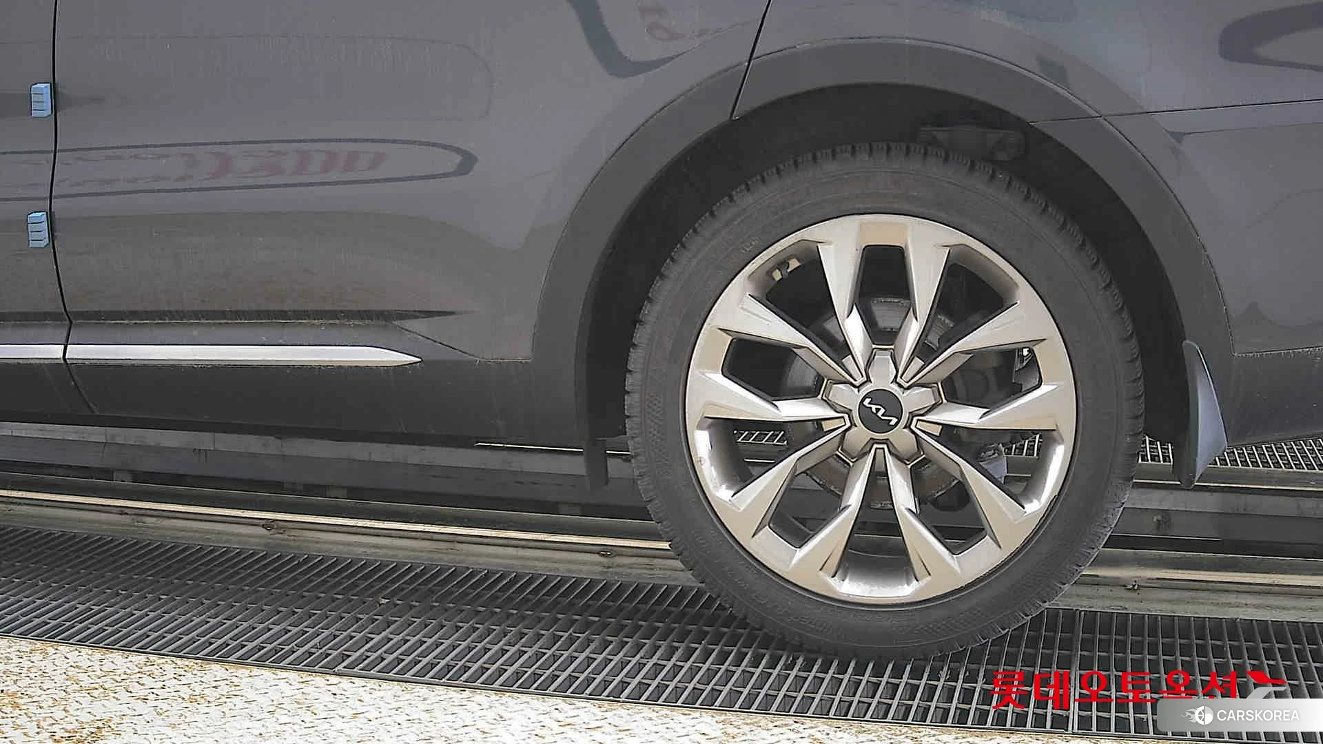 Kia Sorento id 4289449 из Кореи 14