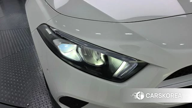 Mercedes-Benz A-Class W177 id 4586590 из Кореи 14