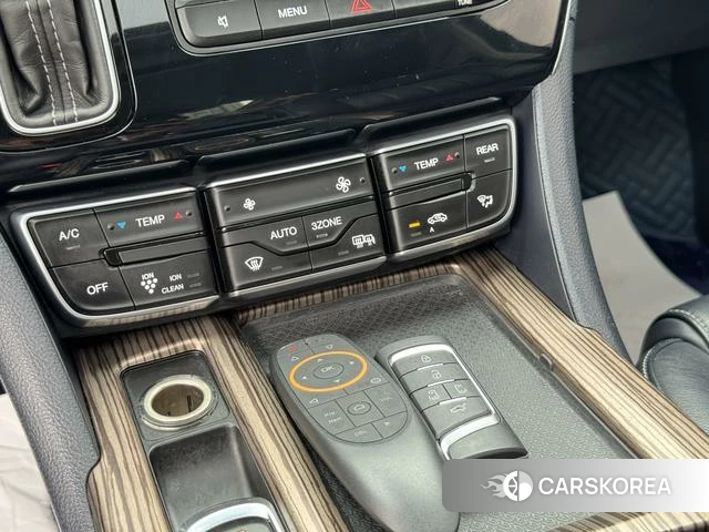 GAC Trumpchi Trumpchi M8 id 4254241 из Китая 14
