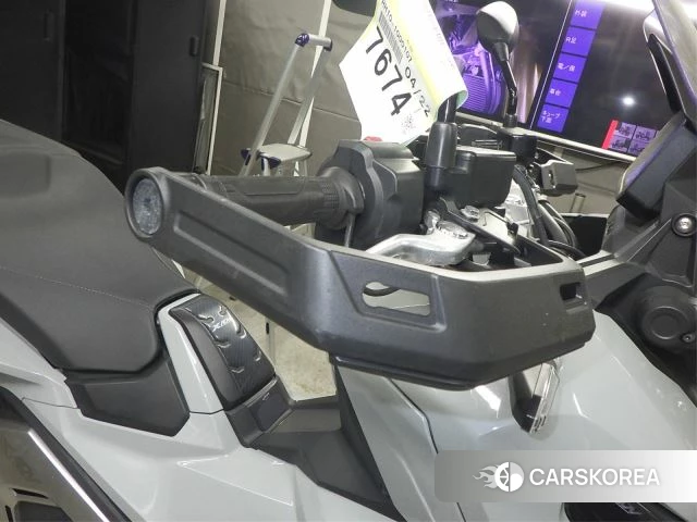 Honda X-ADV 750 id 3949707 из Японии 14