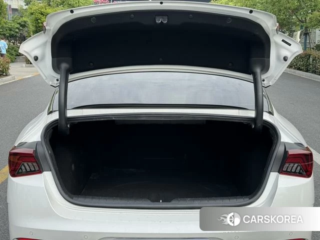 Kia K5 id 4212661 из Китая 14