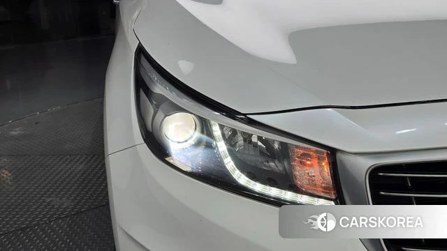 Kia All New Carnival id 4596504 из Кореи 14
