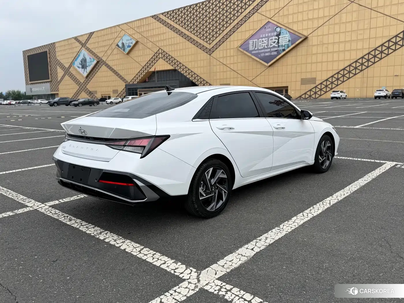 Hyundai Elantra id 4553804 из Китая 14