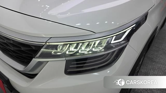 Kia Seltos id 4284574 из Кореи 14