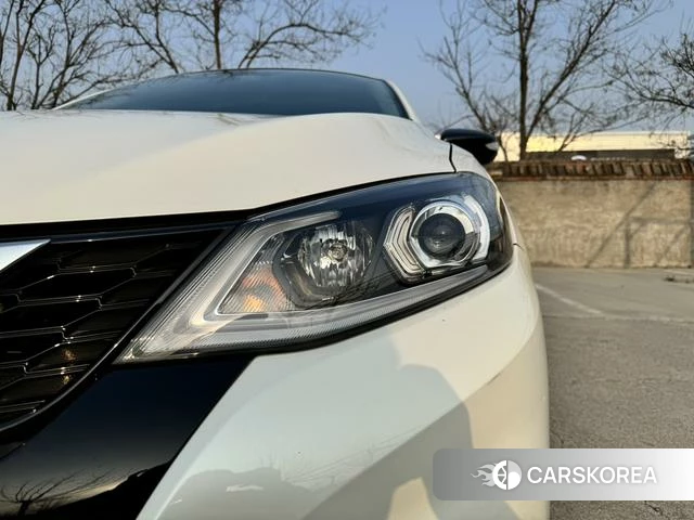 Nissan TIIDA id 4276305 из Китая 14