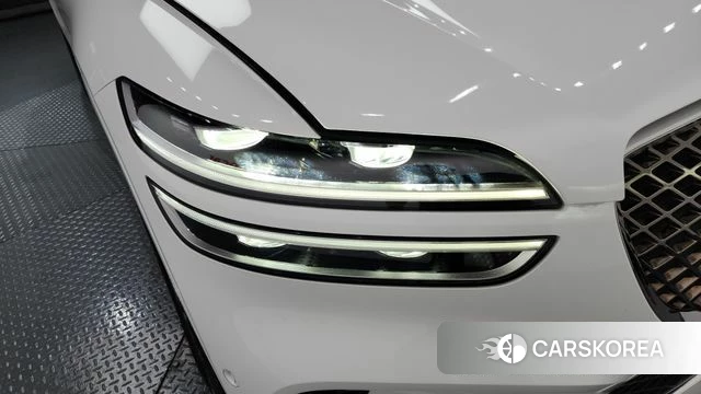 Genesis GV70 id 4389221 из Кореи 14