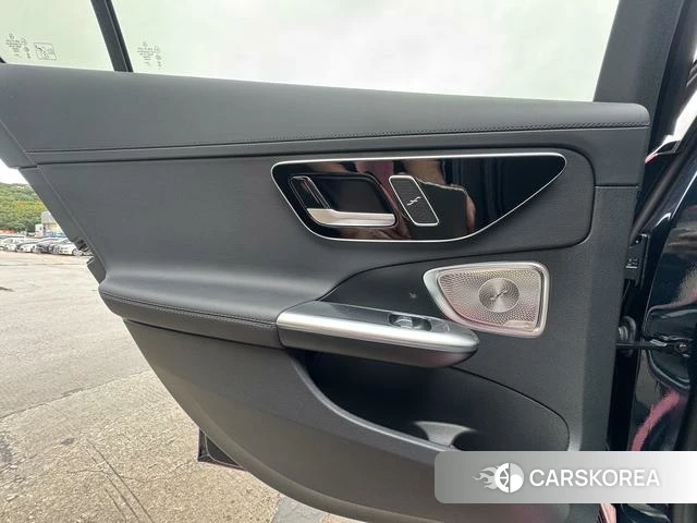 Mercedes-Benz Class C id 4353689 из Китая 14