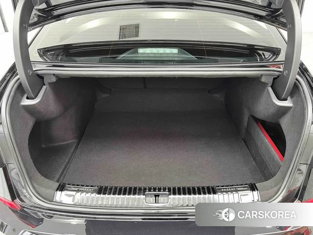 Volkswagen Passat id 4374554 из Китая 14