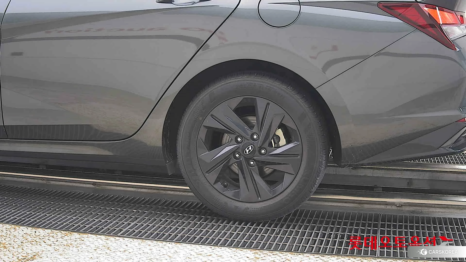 Hyundai Avante id 4504333 из Кореи 14