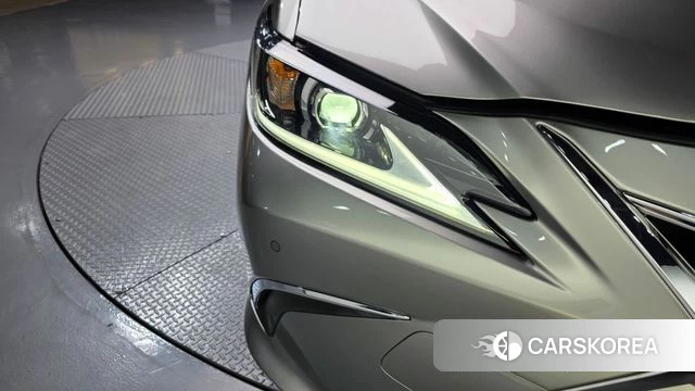 Lexus ES300h 7th generation id 4427157 из Кореи 14