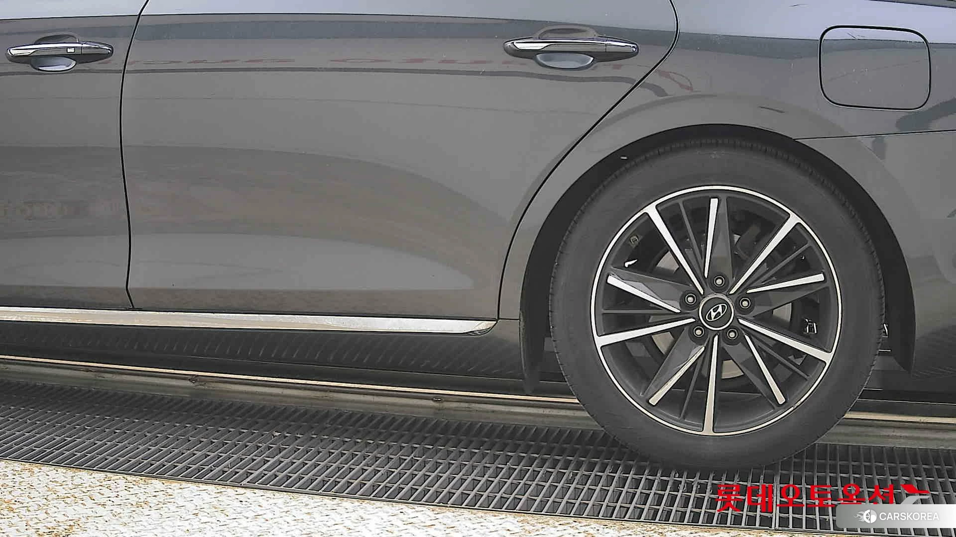 Hyundai Grandeur id 4289422 из Кореи 14
