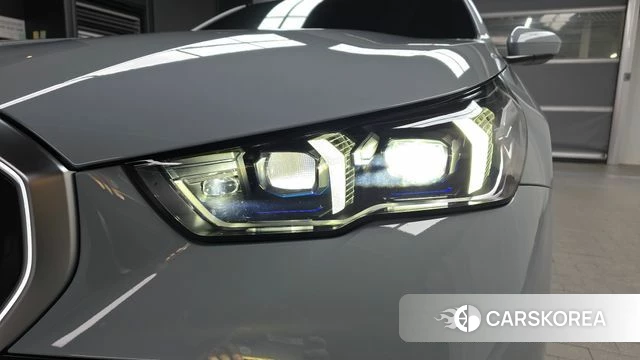 BMW 5 Series (G60) id 4474060 из Кореи 14