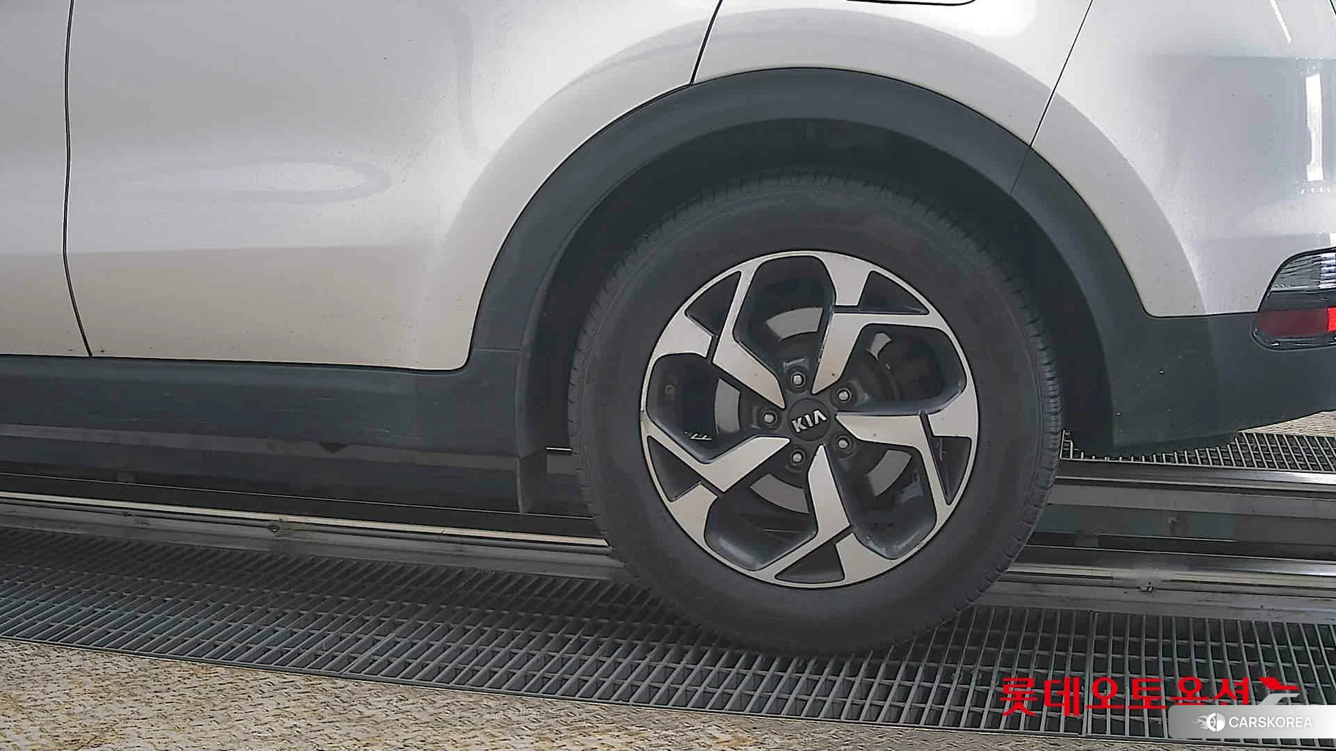 Kia Sportage id 3888294 из Кореи 14