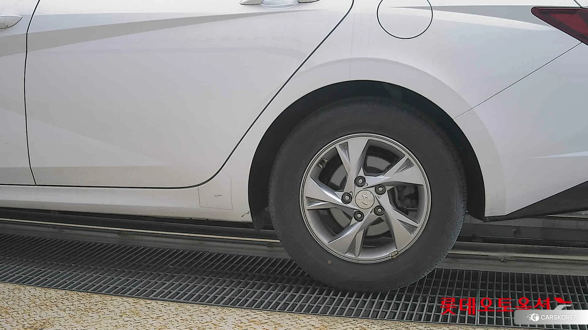 Hyundai Avante id 4289507 из Кореи 14