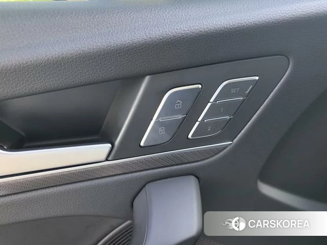 Audi Q5L id 4358871 из Китая 14
