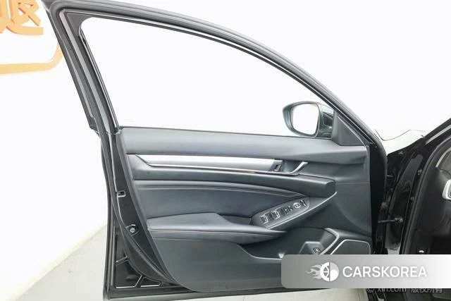Honda Accord id 4276187 из Китая 14