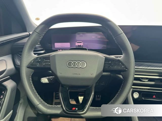 Audi Q5L id 4205717 из Китая 14