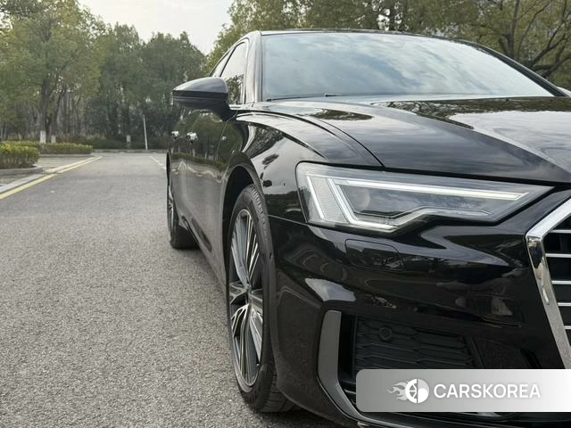 Audi A6L id 4260436 из Китая 14