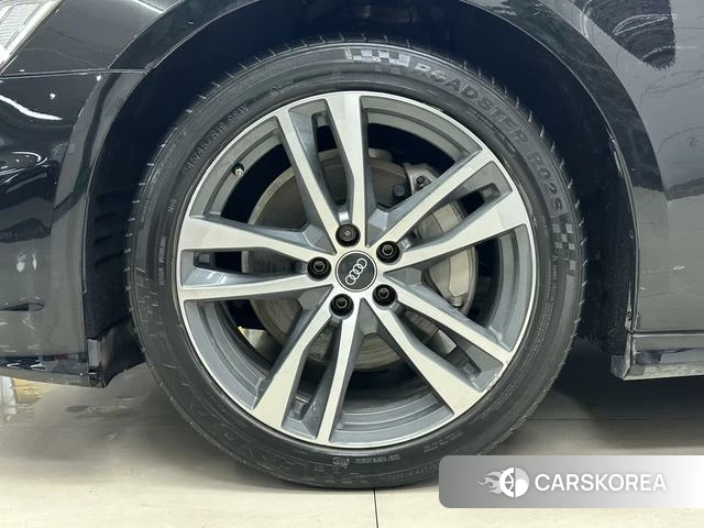 Audi A6L id 4272665 из Китая 14