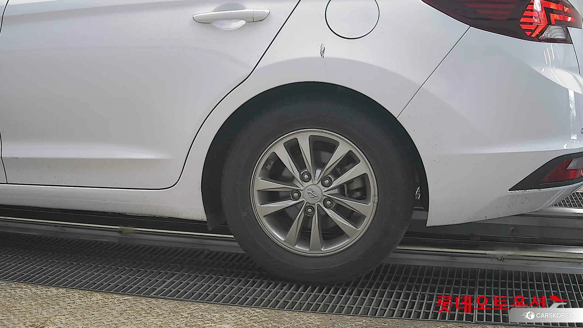 Hyundai Avante id 3869350 из Кореи 14