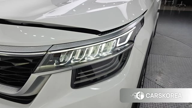 Kia Seltos id 4293342 из Кореи 14