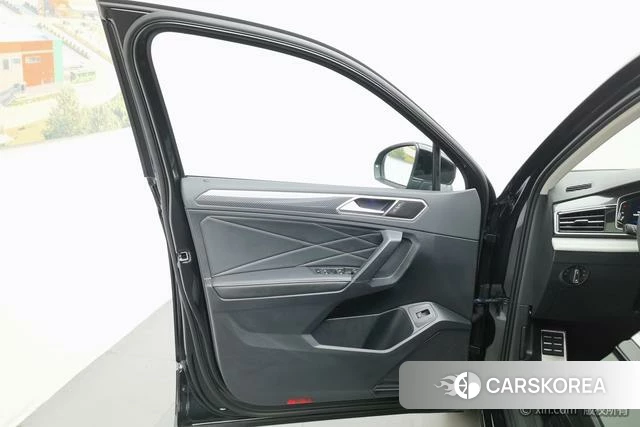 Volkswagen Tiguan L id 4307136 из Китая 14