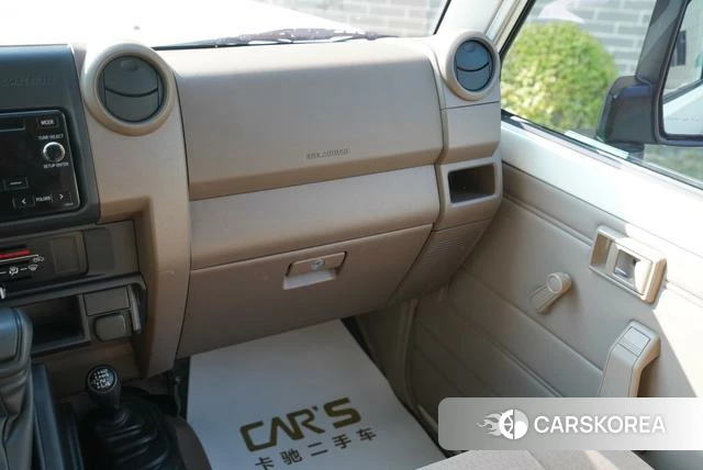 Toyota Land Cruiser 70 Series id 4258834 из Китая 14