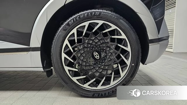 Hyundai Ionic 5 id 4697158 из Кореи 14
