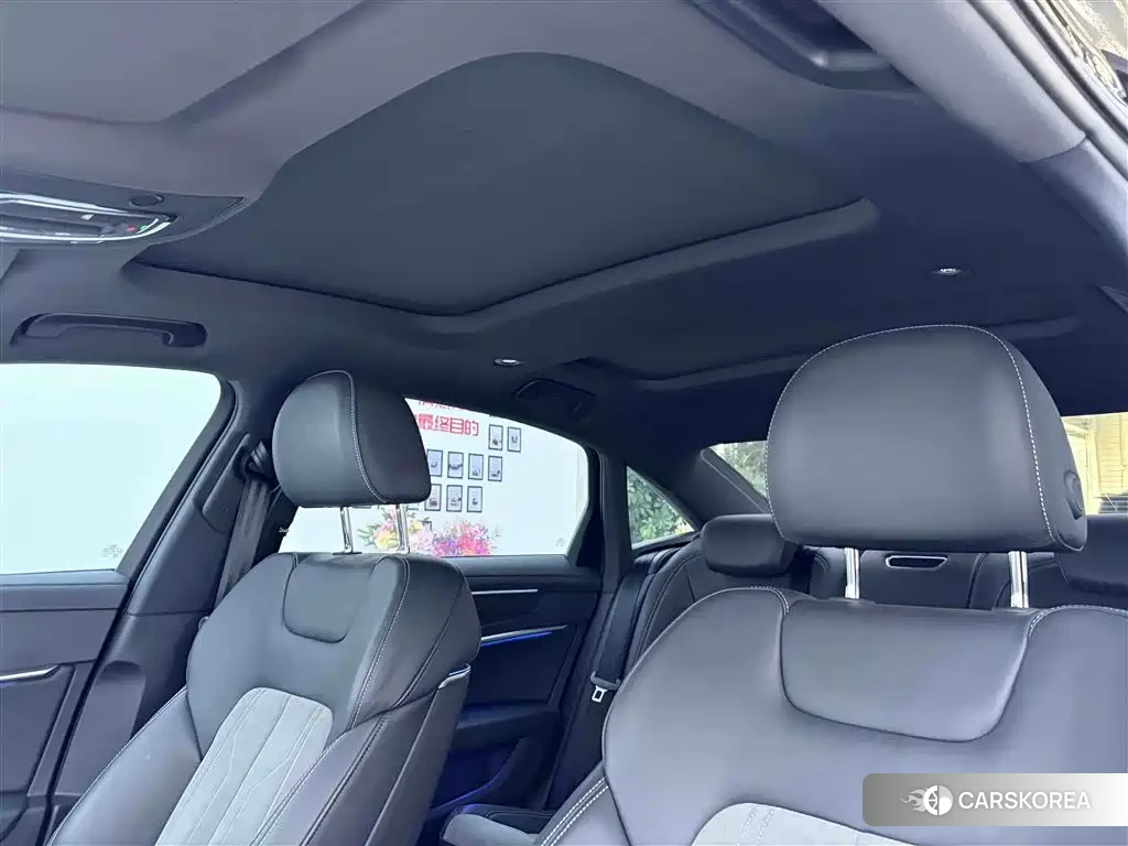 Audi A6L id 4548193 из Китая 14