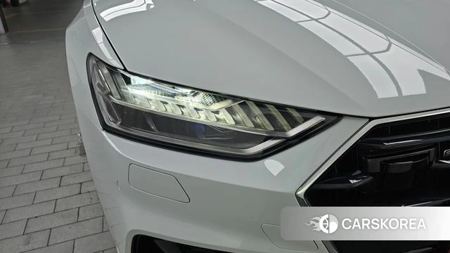 Audi A7 (4K) id 4519007 из Кореи 14