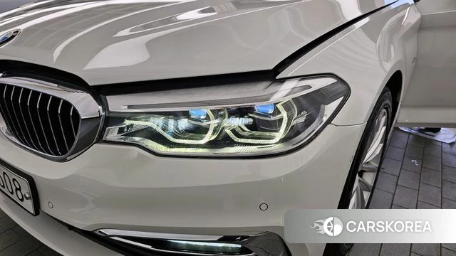 BMW 5 Series (G30) id 4390363 из Кореи 14