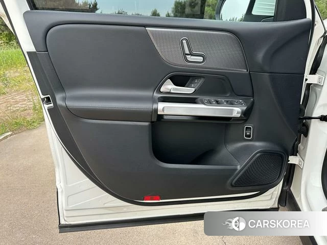 Mercedes-Benz GLB id 4301487 из Китая 14