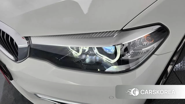 BMW 5 Series (G30) id 4435536 из Кореи 14