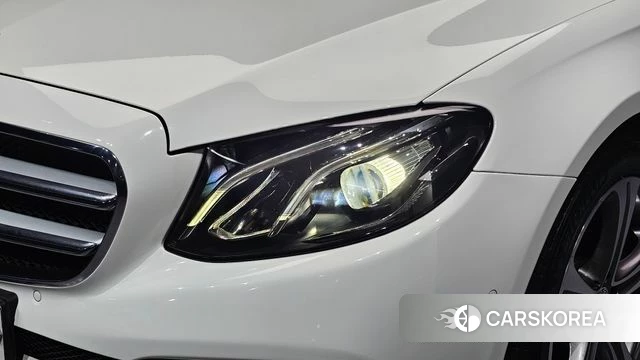 Mercedes-Benz E-Class W213 id 4689108 из Кореи 14