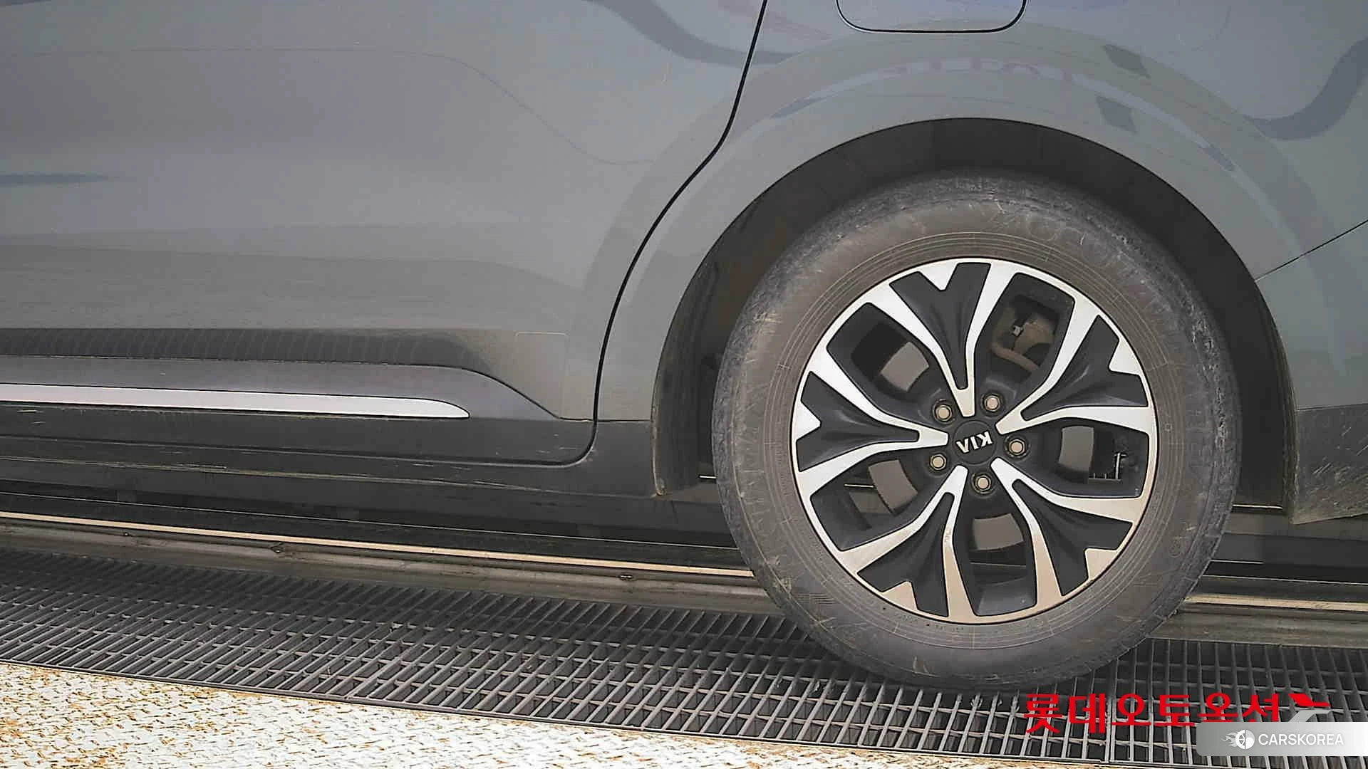 Kia Carnival id 4347376 из Кореи 14