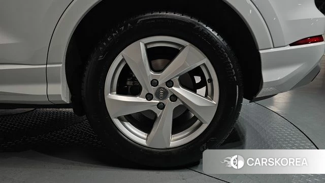 Audi Q3 (F3) id 4519457 из Кореи 14