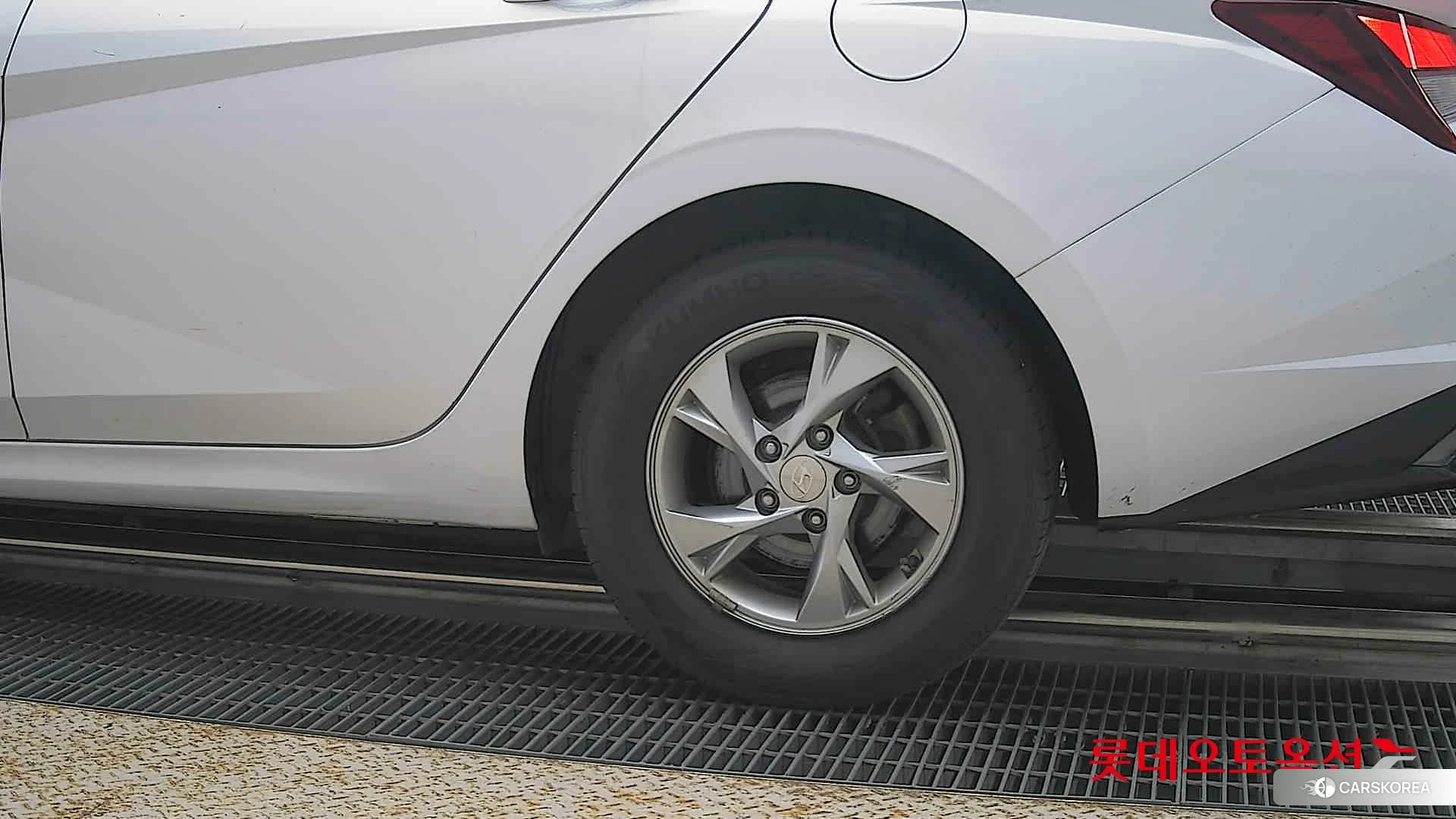 Hyundai Avante id 4504317 из Кореи 14