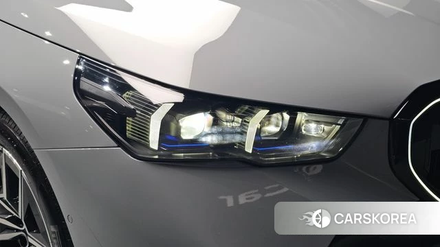 BMW 5 Series (G60) id 4634961 из Кореи 14