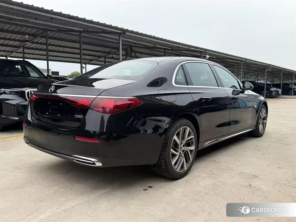 Mercedes-Benz E-Class id 4553697 из Китая 14