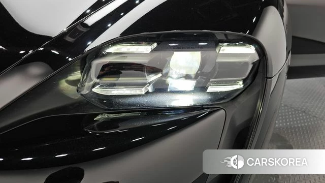 Porsche Taycan id 4369891 из Кореи 14