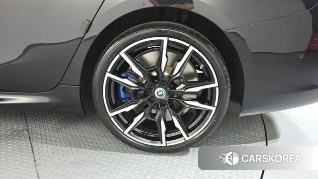 BMW 8 Series (G15) id 4579464 из Кореи 14