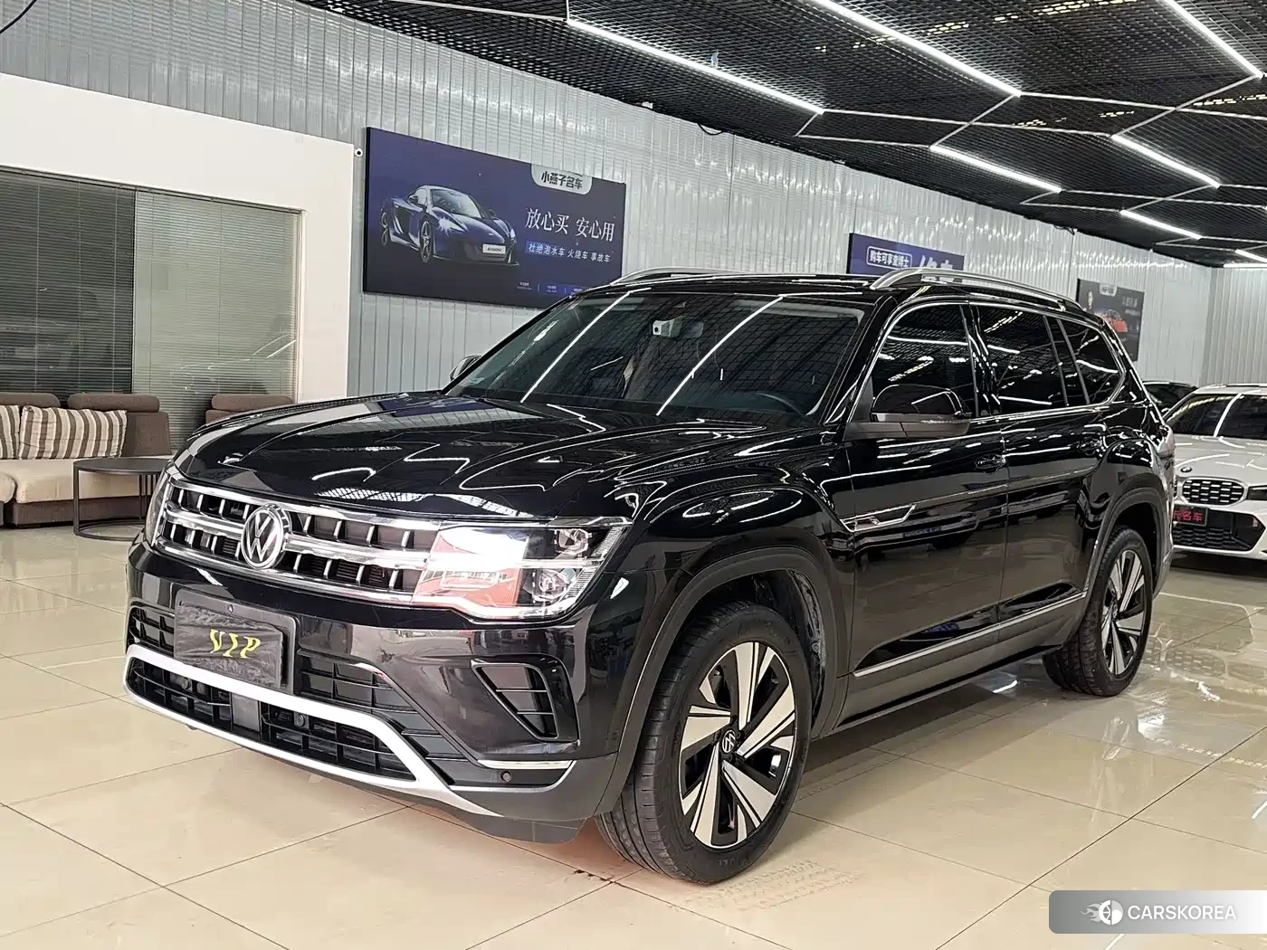 Volkswagen Touareg id 4583773 из Китая 14