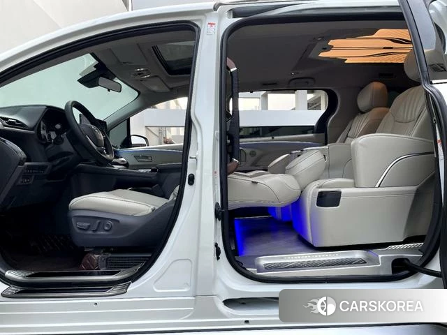Toyota Grevia id 4265987 из Китая 14