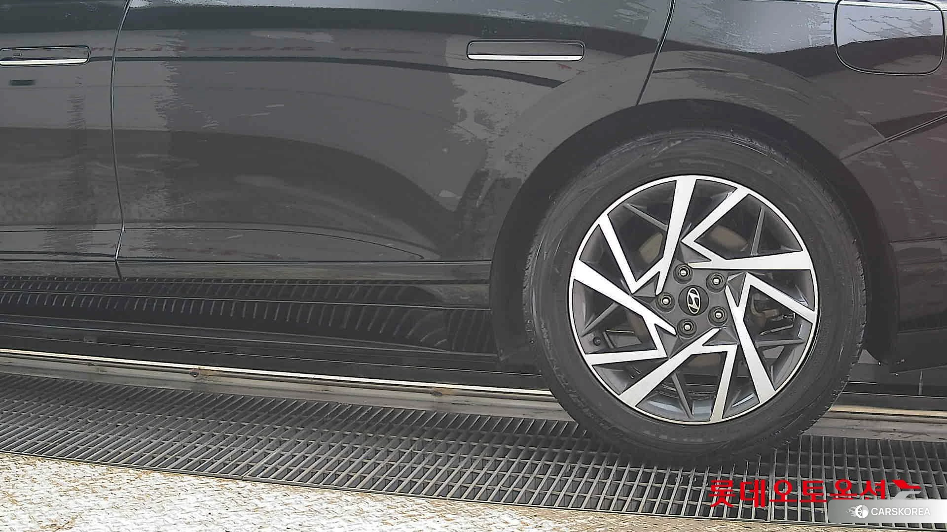 Hyundai Grandeur Hybrid id 3888320 из Кореи 14