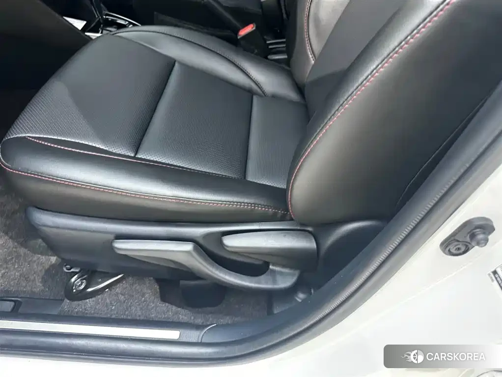 Toyota Yaris L id 4545799 из Китая 14